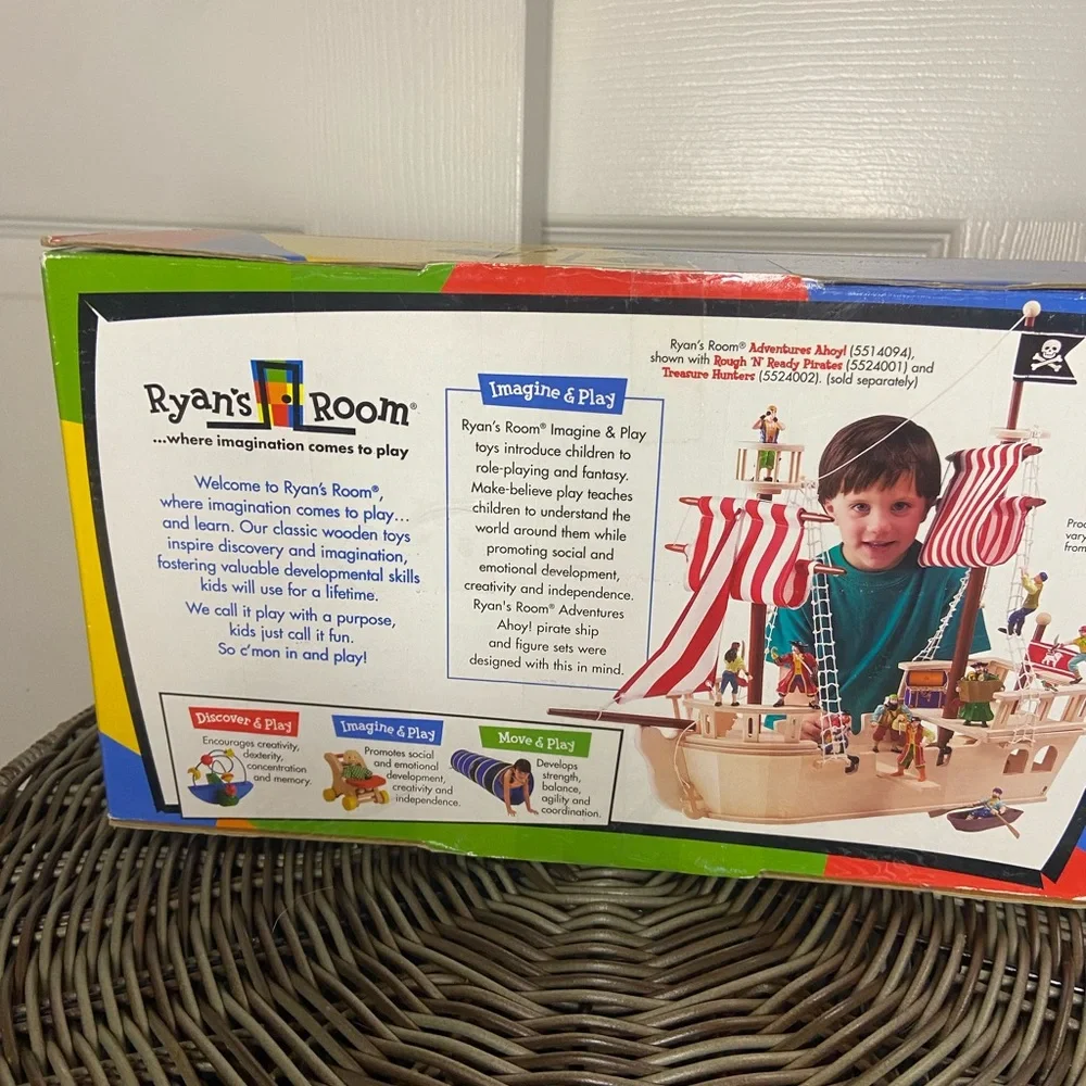Educational building toy Captains Wharf